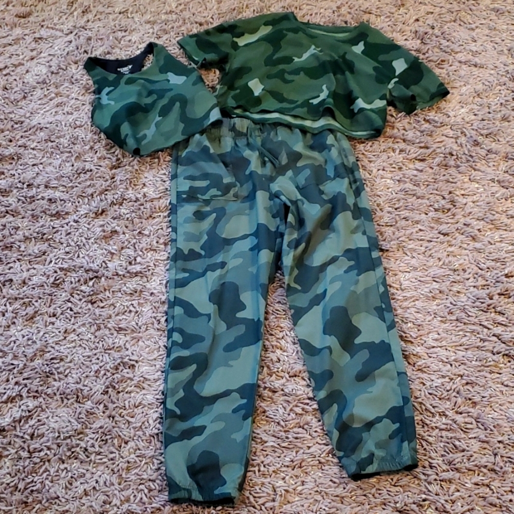 Old Navy Active camo jogger outfit